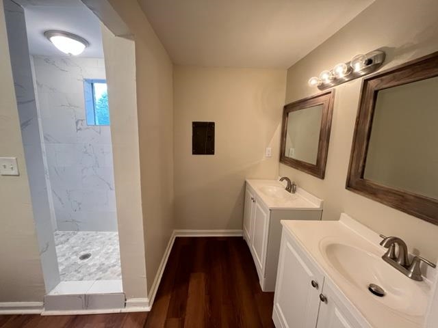 858 Eyers Road Memphis, TN 38109 - Photo 24 of 27 a bathroom with a sink toilet and shower