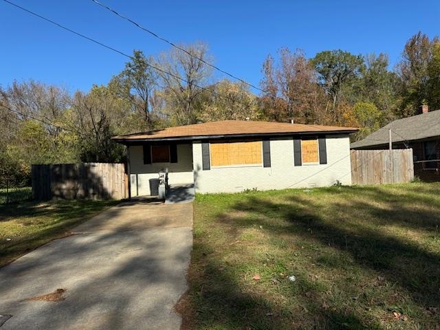 858 Eyers Road Memphis, TN 38109 - Photo 27 of 27 a view of a house with backyard and sitting area