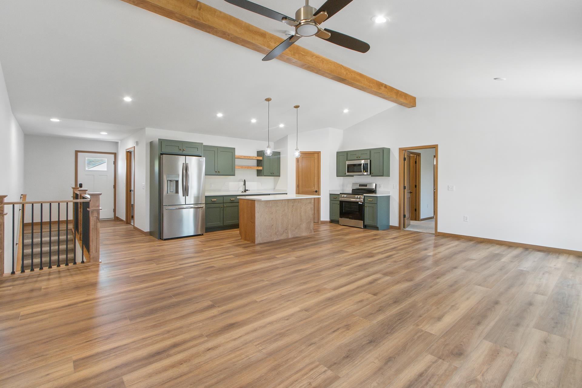 322 Roosevelt Street Baraboo, WI 53913 - Photo 2 of 31