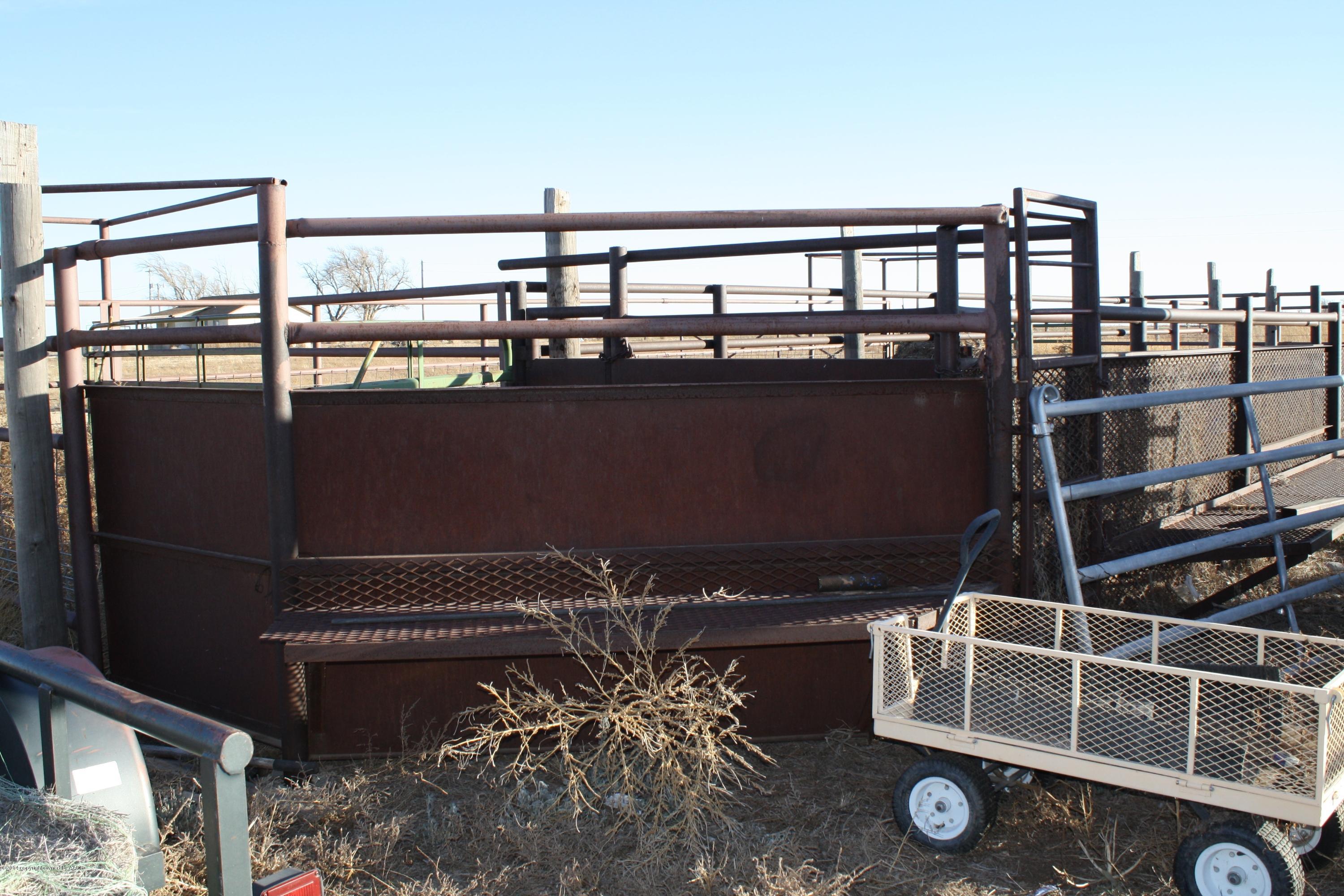 14760 Winn Road Canyon, TX 79015 - Photo 29 of 48 Metal pen