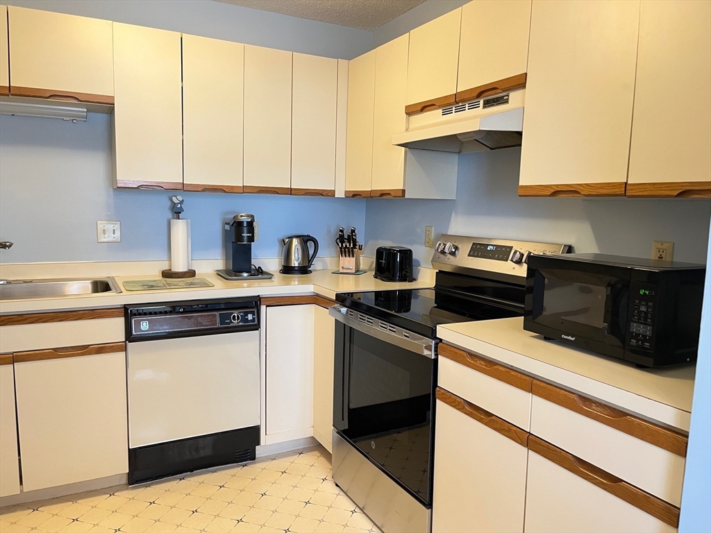 25 Tannery Road, Unit 6A Westfield, MA 01085 - Photo 9 of 35