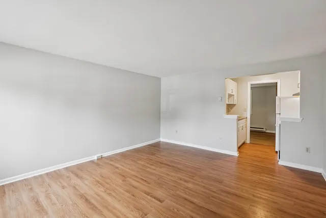 $179,900 | 93 Henry Law Avenue, Unit CRICKET BROOK CONDO #151, Dover, NH 03820