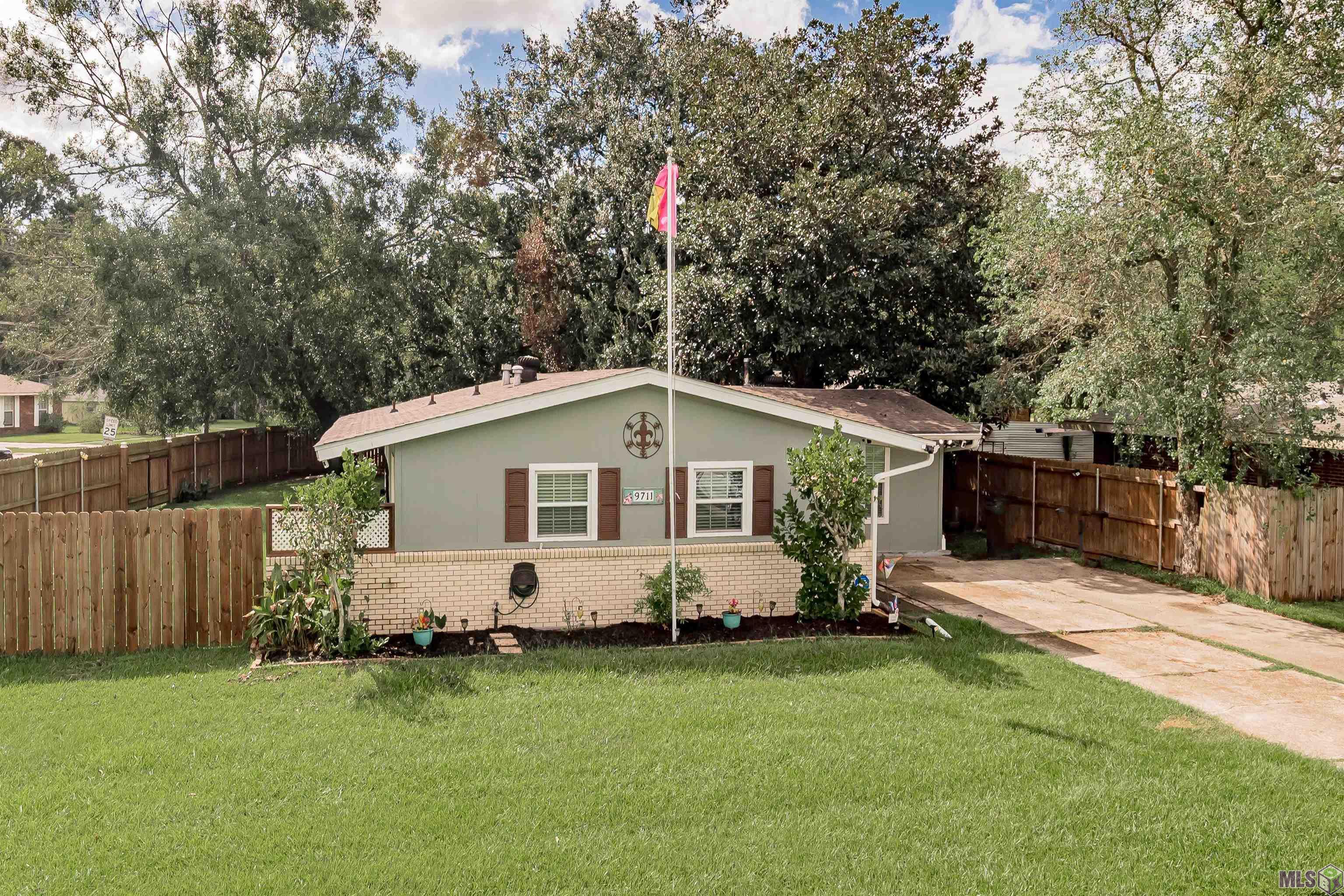 9711 Foster Road Baton Rouge, LA 70811 - Photo 8 of 19