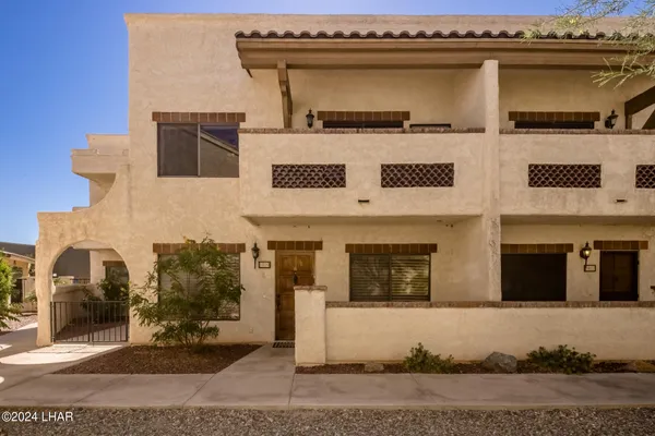 $325,000 | 1020 Barcelona Loop, Unit 54, Lake Havasu City, AZ 86403