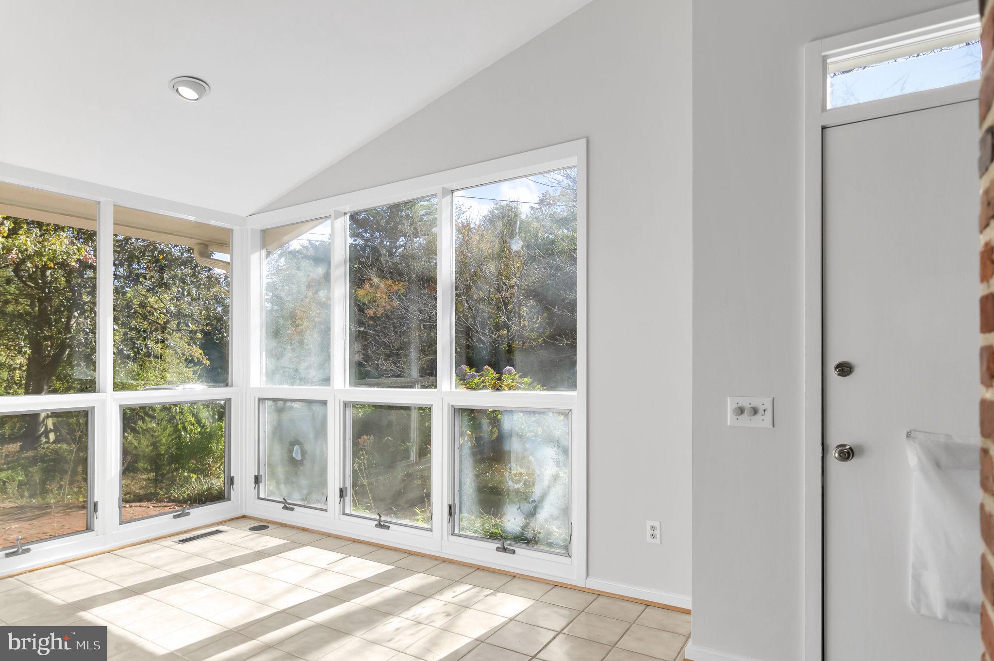 1905 Marthas Road Alexandria, VA 22307 - Photo 14 of 39