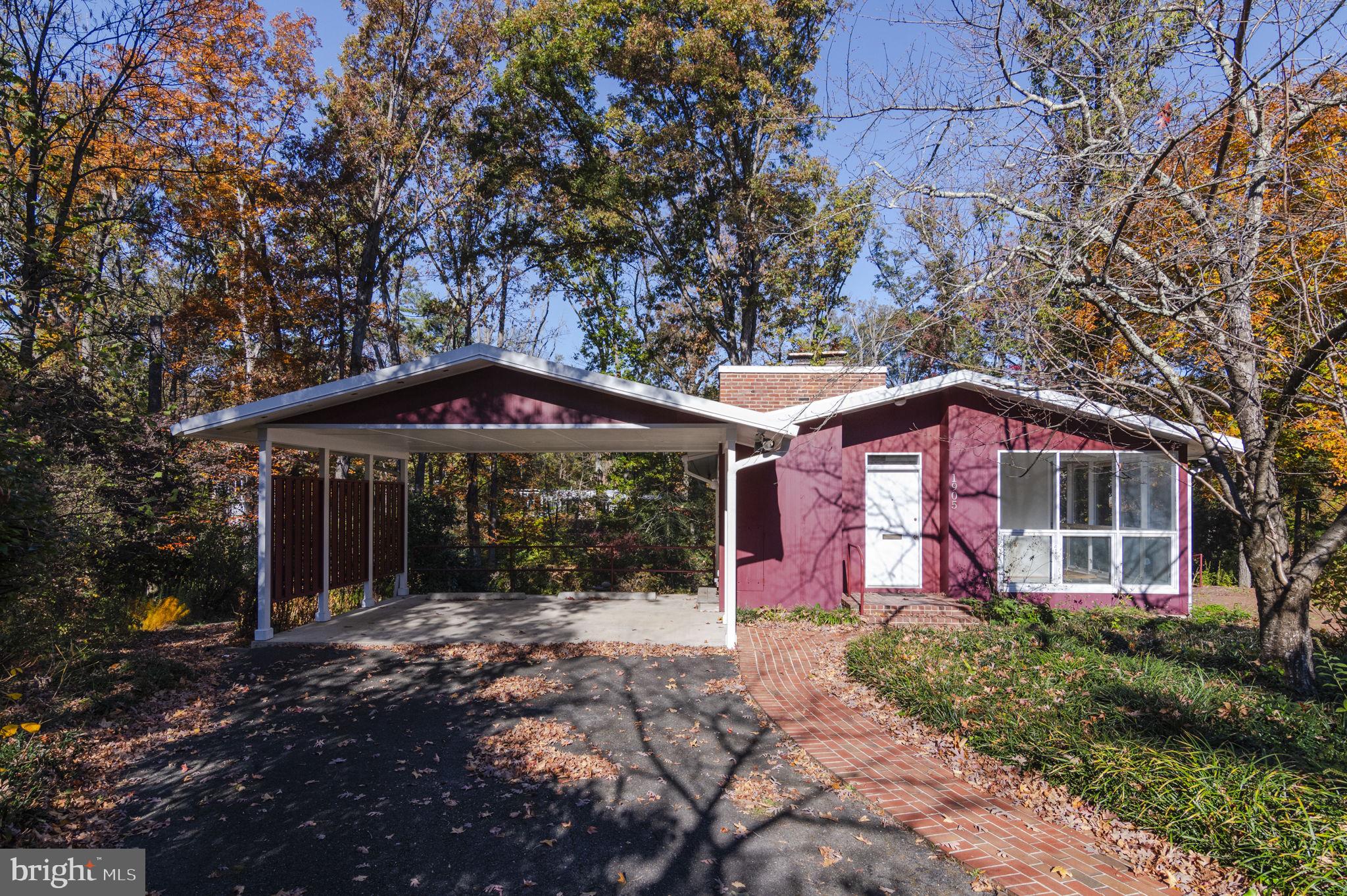 1905 Marthas Road Alexandria, VA 22307 - Photo 2 of 39