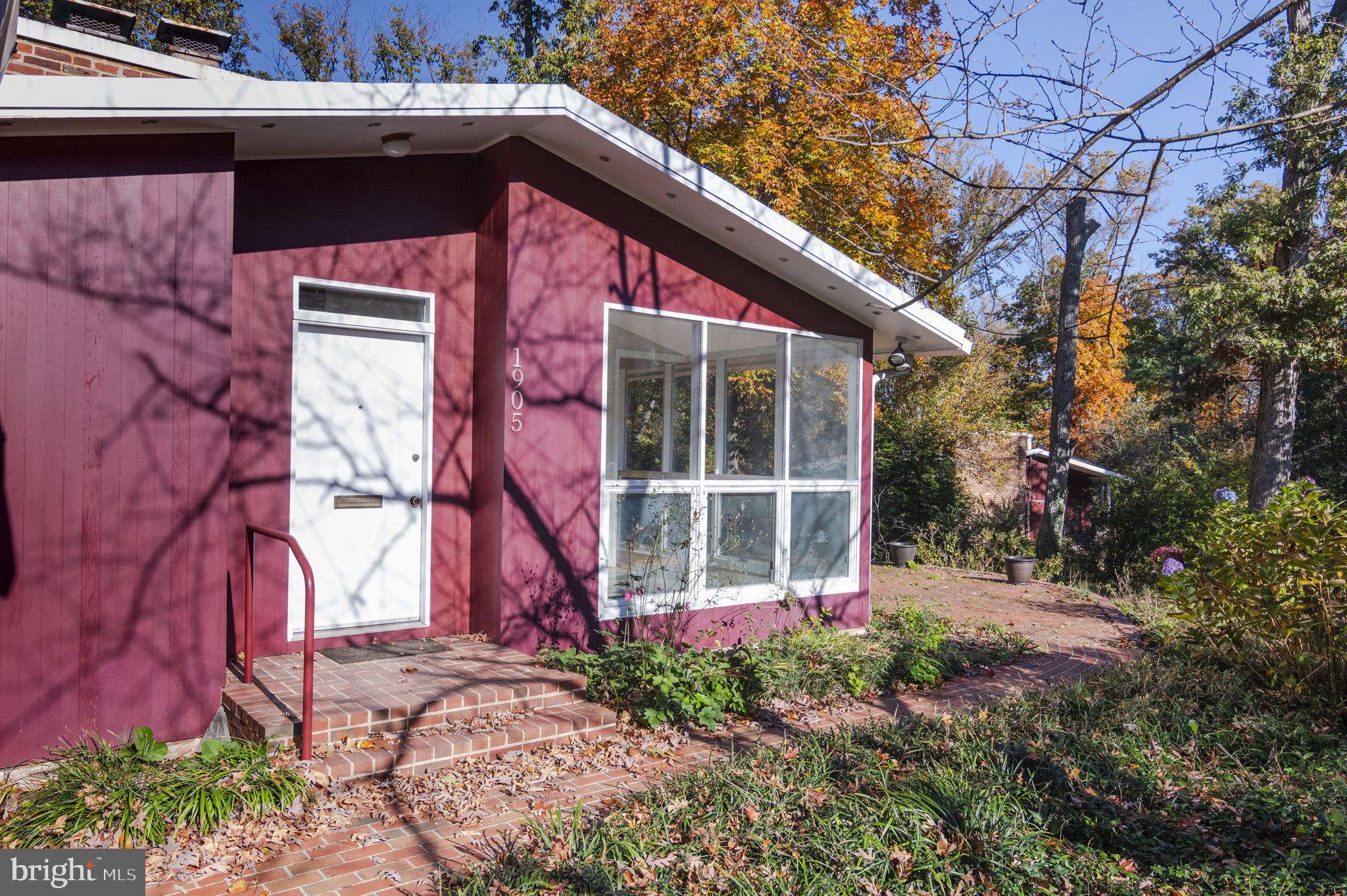 1905 Marthas Road Alexandria, VA 22307 - Photo 34 of 39
