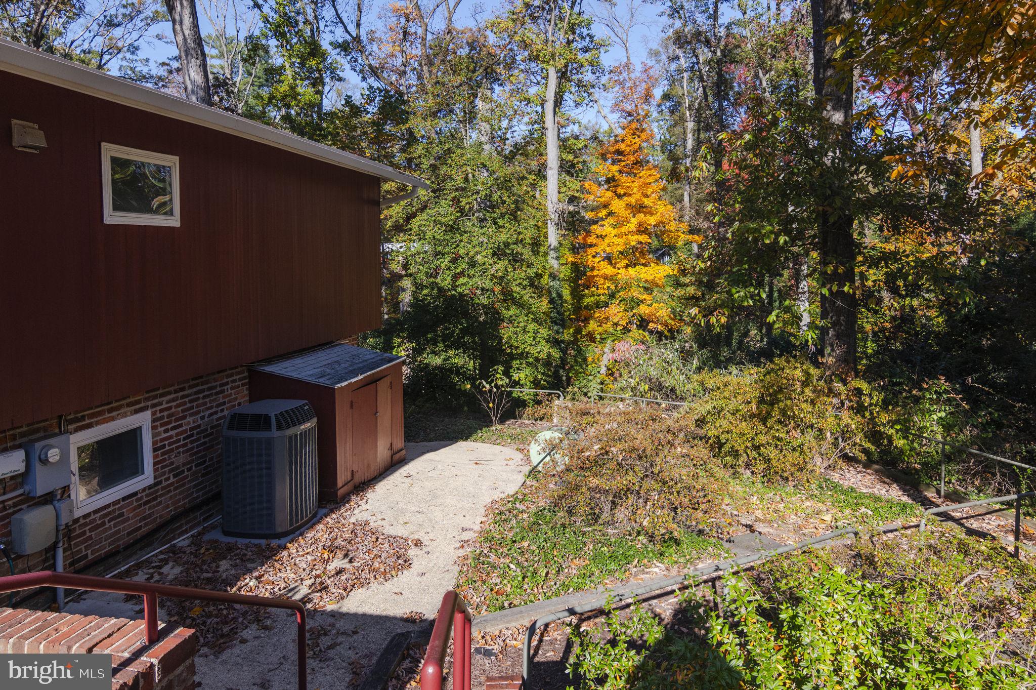 1905 Marthas Road Alexandria, VA 22307 - Photo 38 of 39