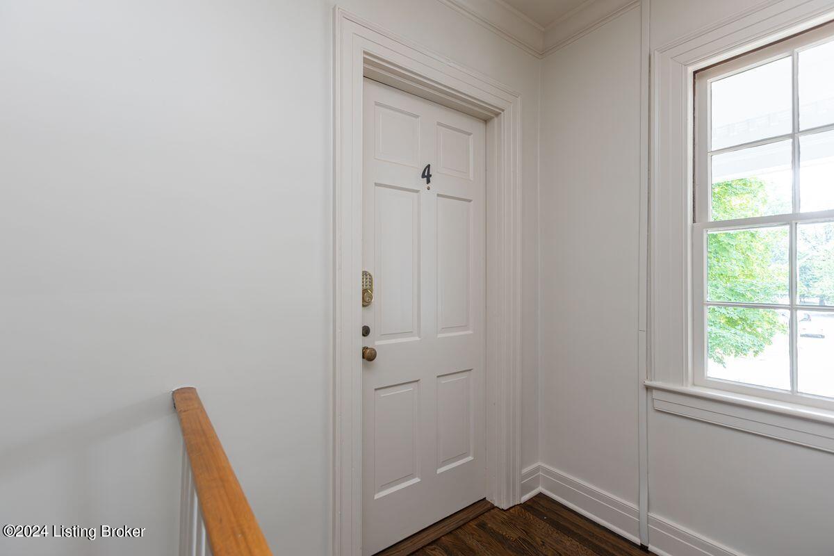 1411 Fontaine Road, Unit 202 Lexington, KY 40502 - Photo 22 of 24 photo_online_022
