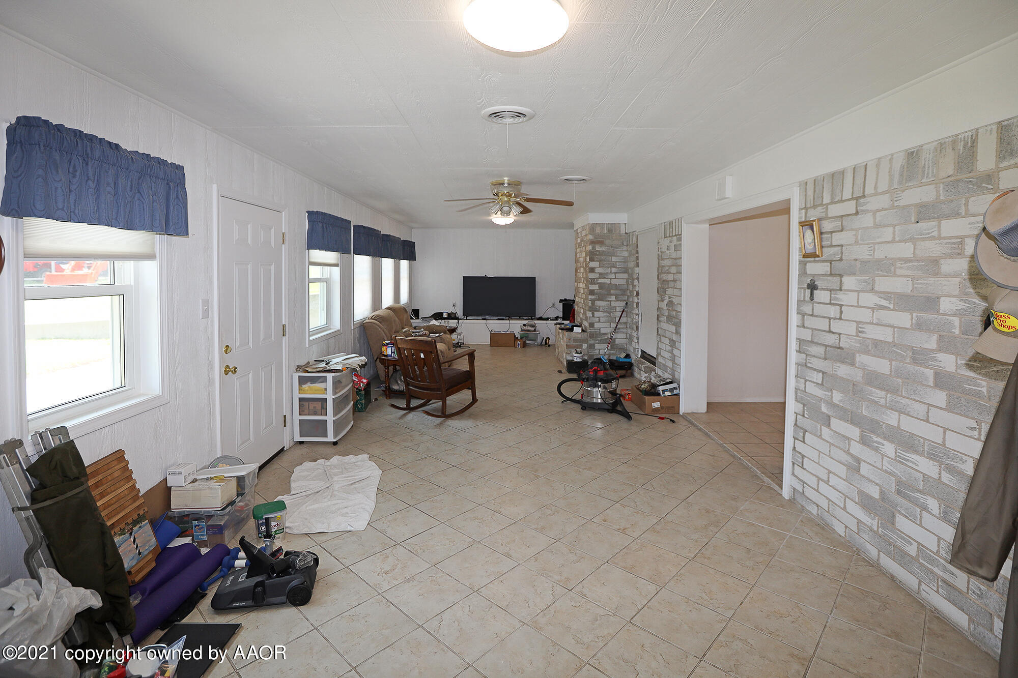 201 Appaloosa Road Amarillo, TX 79108 - Photo 12 of 34 Den Sunroom