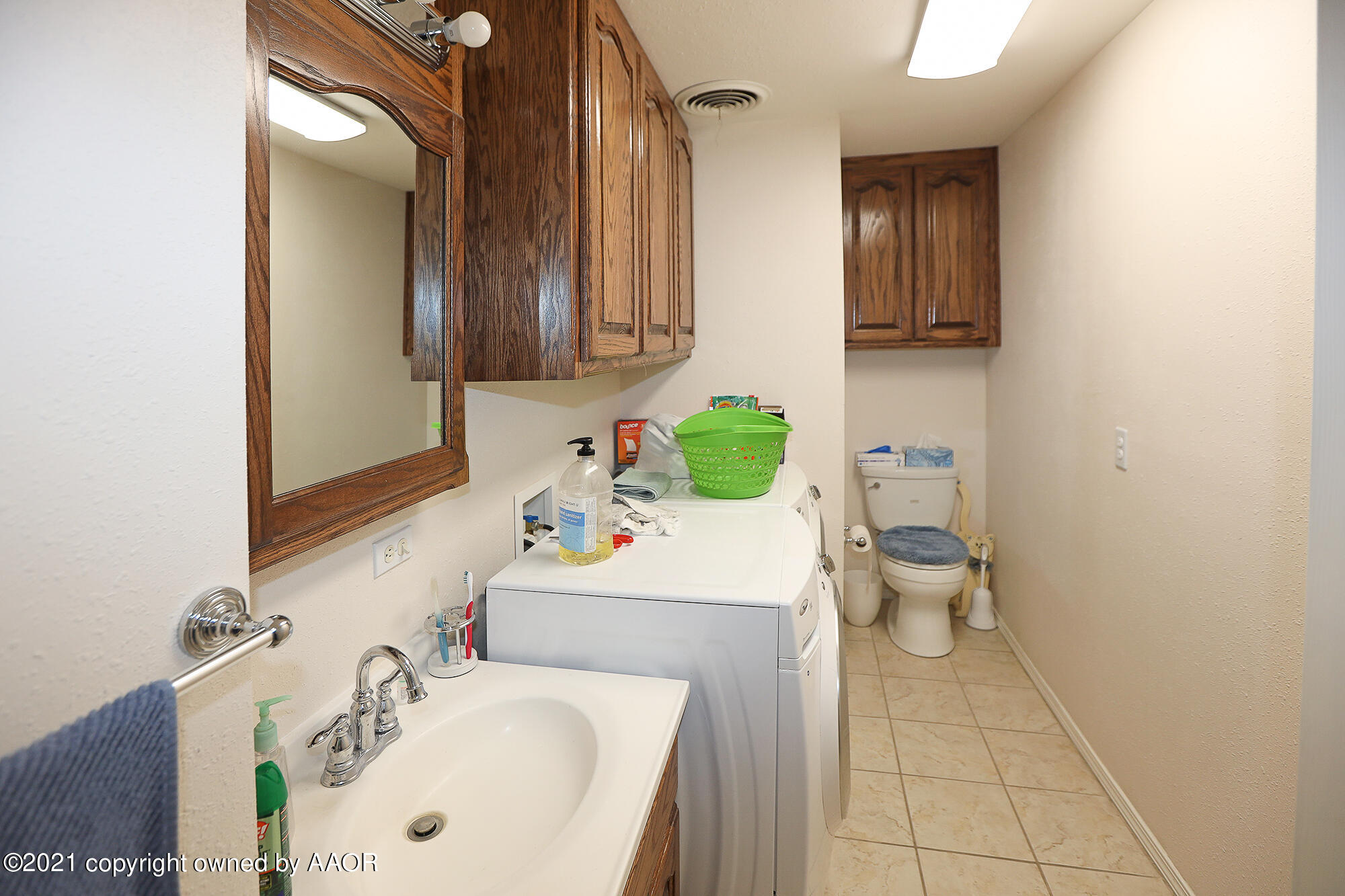 201 Appaloosa Road Amarillo, TX 79108 - Photo 13 of 34 Utility Half Bath