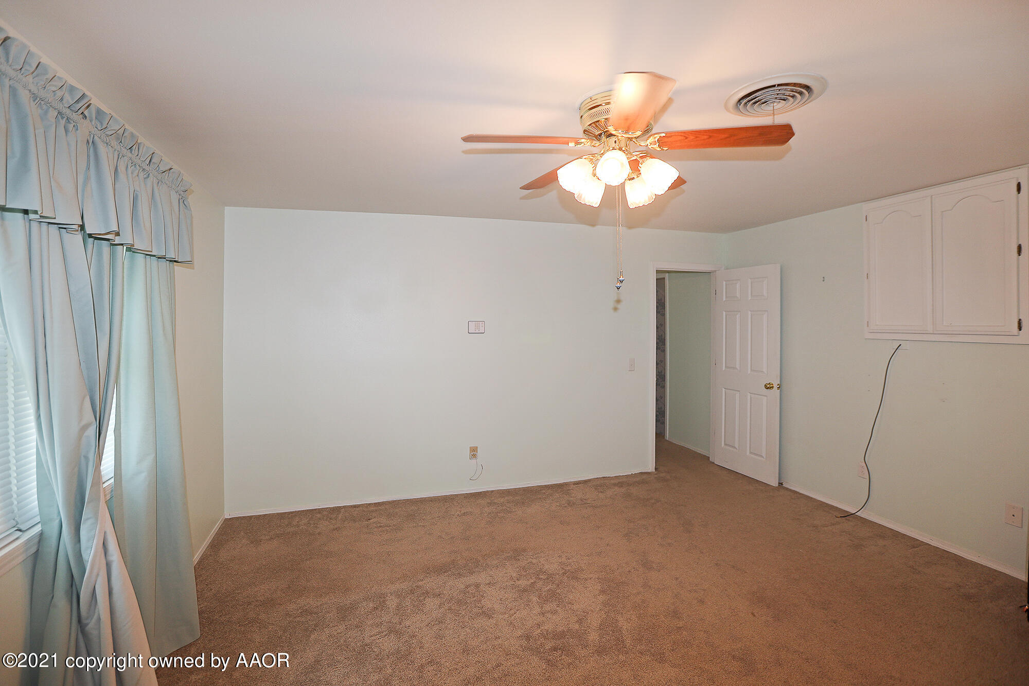 201 Appaloosa Road Amarillo, TX 79108 - Photo 15 of 34 Master Bedroom