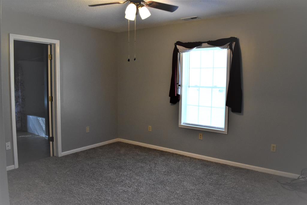 187 Barnard Road Cohutta, GA 30710 - Photo 8 of 20 Master bedroom