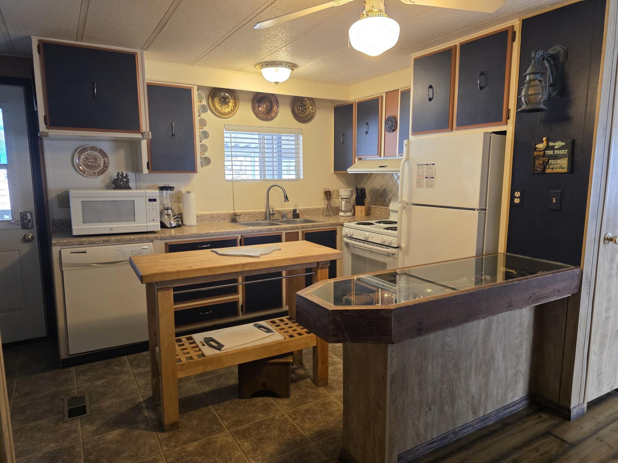 10595 Hot Mineral Spa Road, Unit 196 Niland, CA 92257 - Photo 5 of 42 20260317_140237_resized