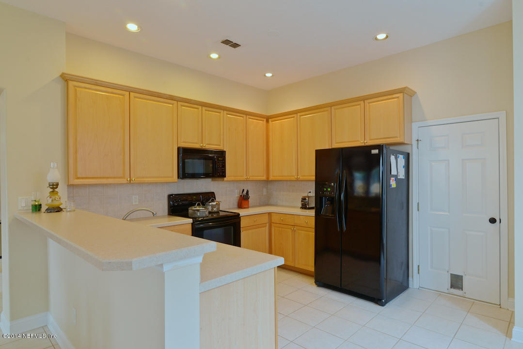 1657 Seminole Road Atlantic Beach, FL 32233 - Photo 7 of 24 KITCHEN
