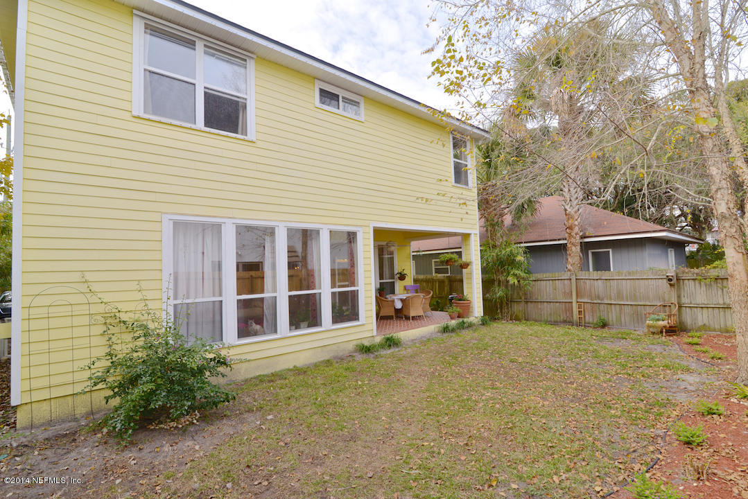 1657 Seminole Road Atlantic Beach, FL 32233 - Photo 10 of 24 PLENTY OF ROOM FOR A POOL