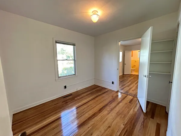 $399,900 | 522 Collins Drive, Tallahassee, FL 32303