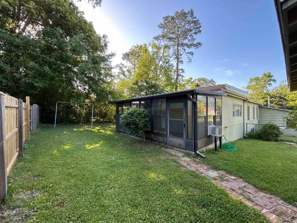 $399,900 | 522 Collins Drive, Tallahassee, FL 32303