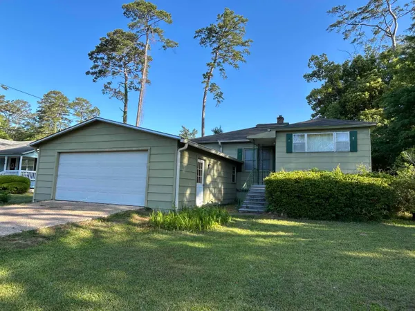 $399,900 | 522 Collins Drive, Tallahassee, FL 32303