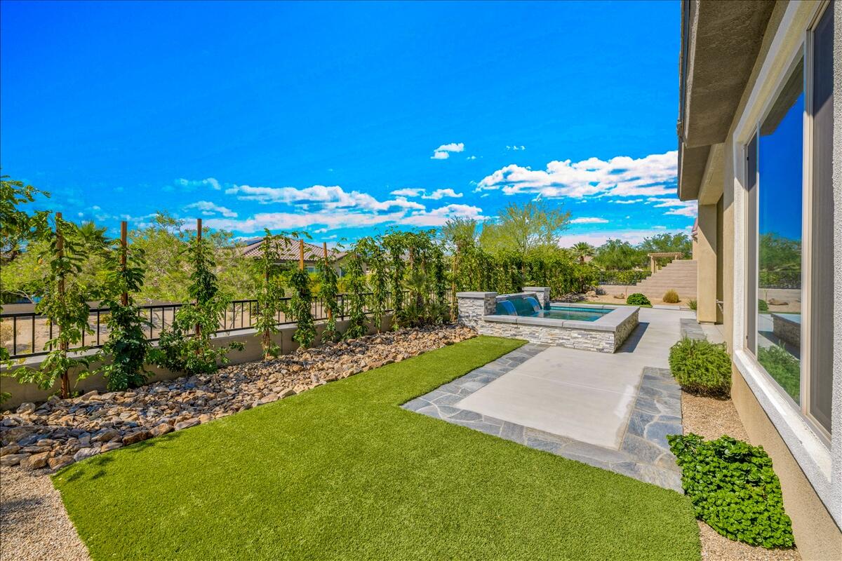 104 Barolo Rancho Mirage, CA 92270 - Photo 12 of 48 102-RESHOOT 04-08-2026 (19)
