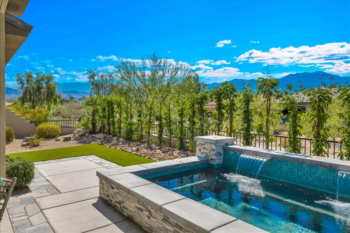 104 Barolo Rancho Mirage, CA 92270 - Photo 15 of 48 095-RESHOOT 04-08-2026 (12)