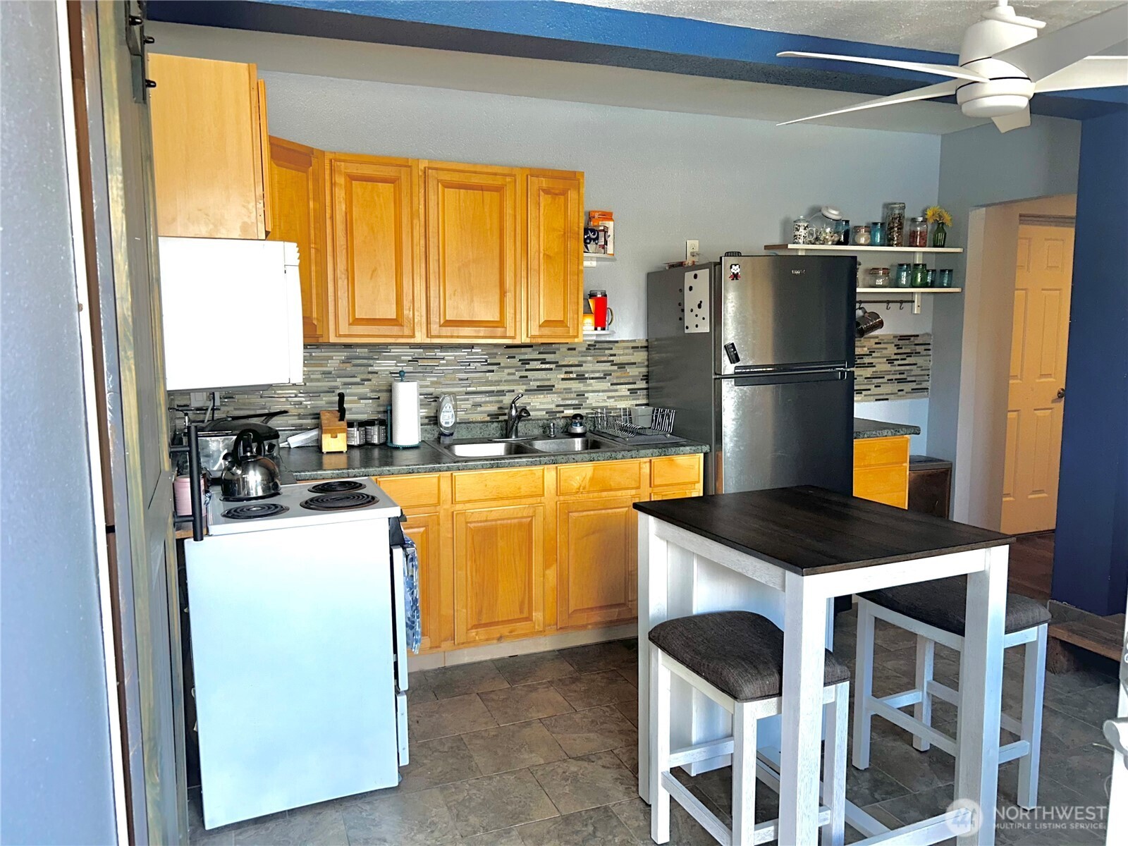 7667 Tarpiscan Road Malaga, WA 98828 - Photo 33 of 40