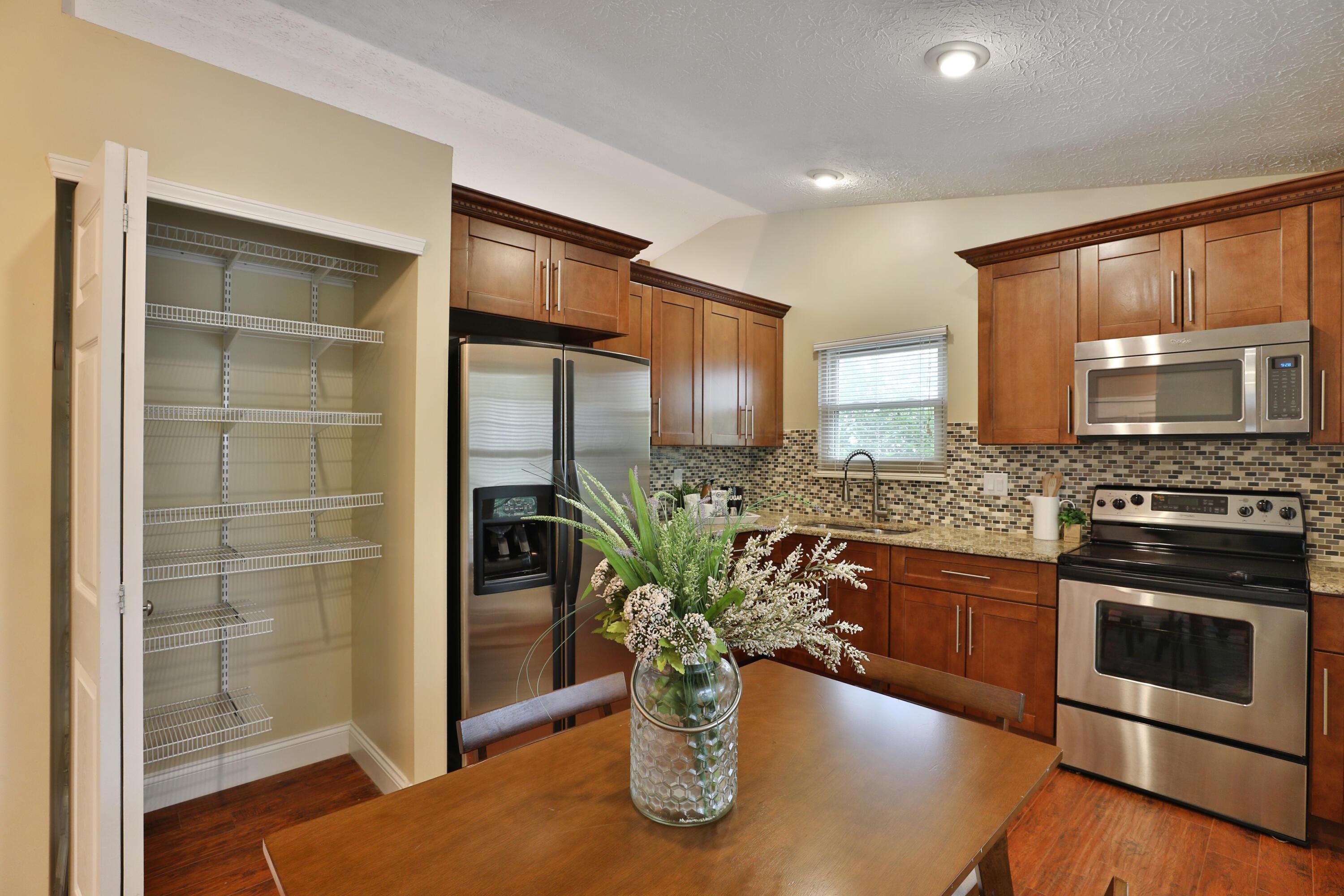 3962 O Shannon Road Dublin, OH 43016 - Photo 10 of 35 a3962-OShannon-06