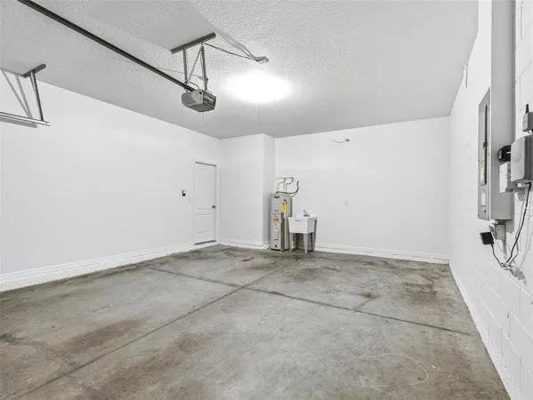 $2,950 | 2499 Calvano Drive, Land O' Lakes, FL 34639