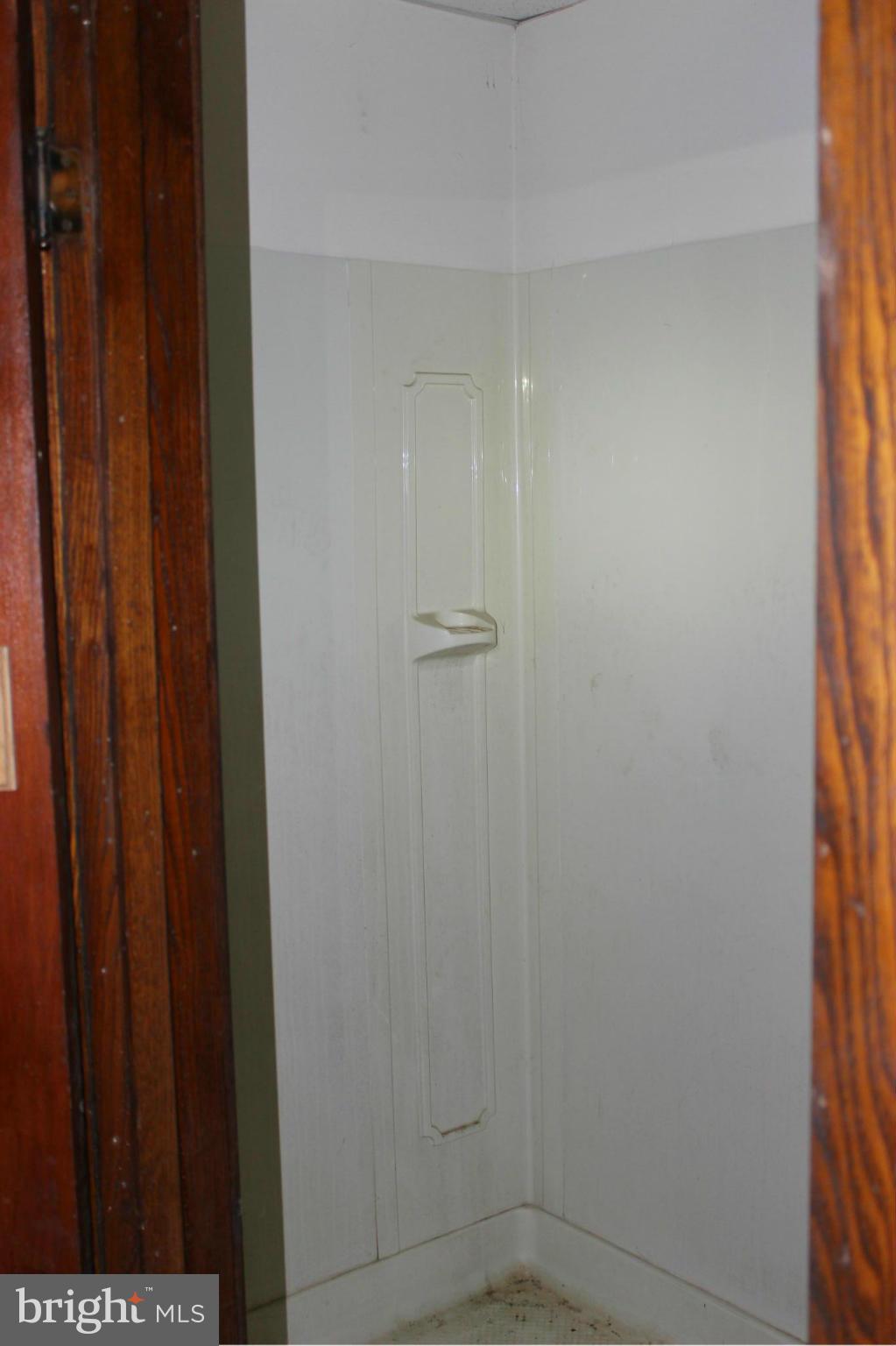 8724 Hollow Road Middletown, MD 21769 - Photo 14 of 29 Interior (General)