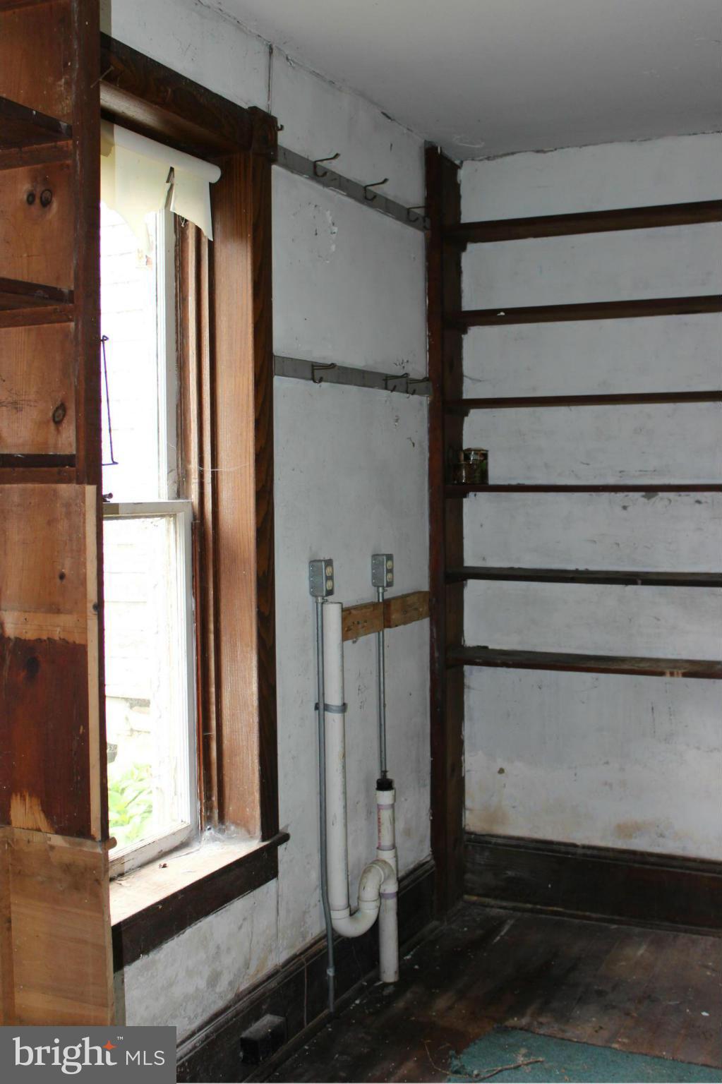 8724 Hollow Road Middletown, MD 21769 - Photo 15 of 29 Interior (General)