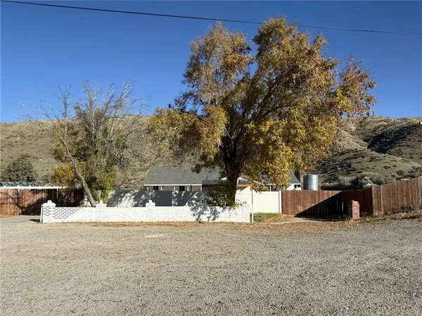 $699,900 | 6221 Elizabeth Lake Road, Leona Valley, CA 93551