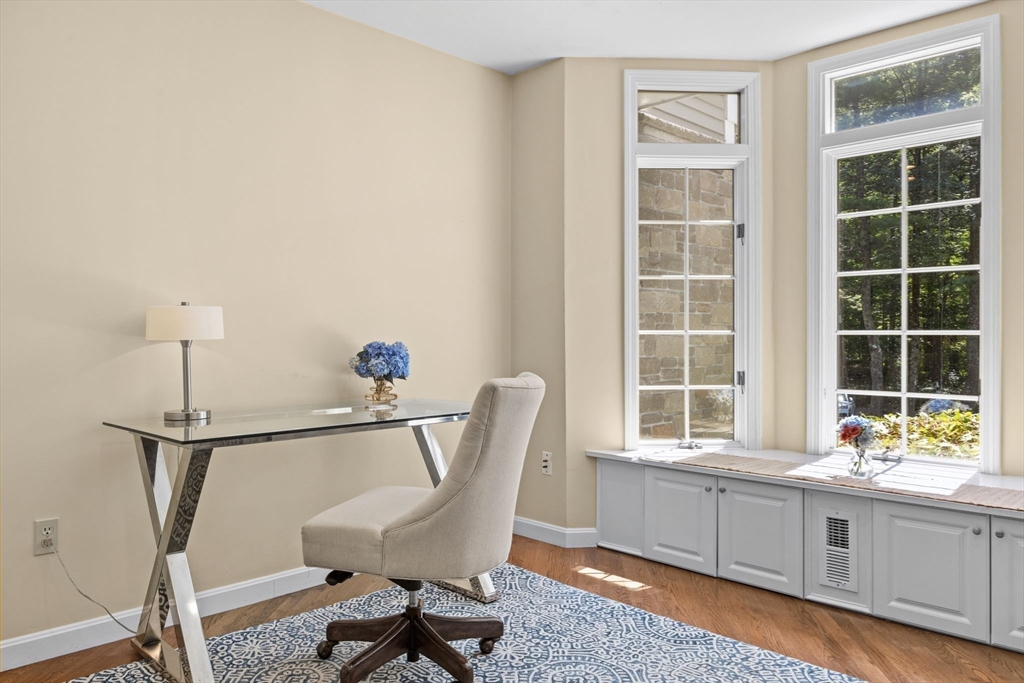 175 Maskwonicut Street Sharon, MA 02067 - Photo 15 of 41