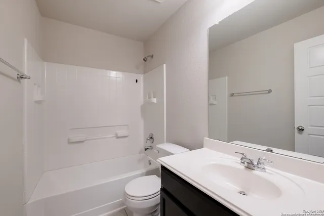 $1,775 | 10314 Francisco Way, Converse, TX 78109