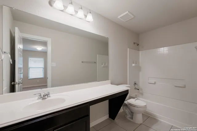 $1,775 | 10314 Francisco Way, Converse, TX 78109