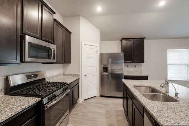 $1,775 | 10314 Francisco Way, Converse, TX 78109