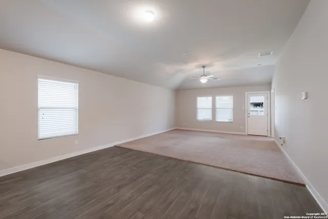 $1,775 | 10314 Francisco Way, Converse, TX 78109