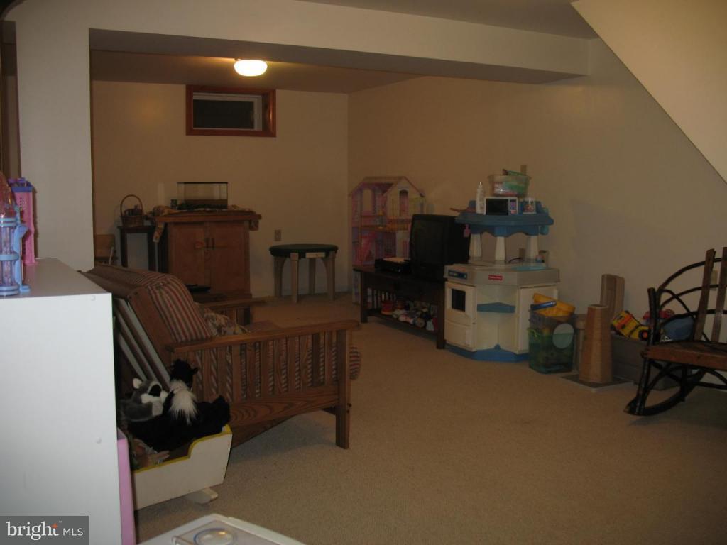 421 Springfield Court Lititz, PA 17543 - Photo 7 of 7