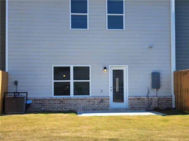 $2,500 | 832 Cygnet Lane, Grayson, GA 30017