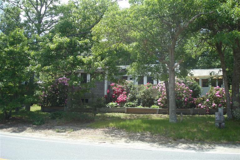 518 Cotuit Road Mashpee, MA 02649 - Photo 1 of 25 Primary Photo