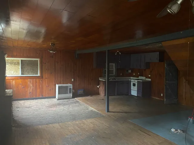 $199,000 | 8769 Highway 14, Brookfield, VT 05036