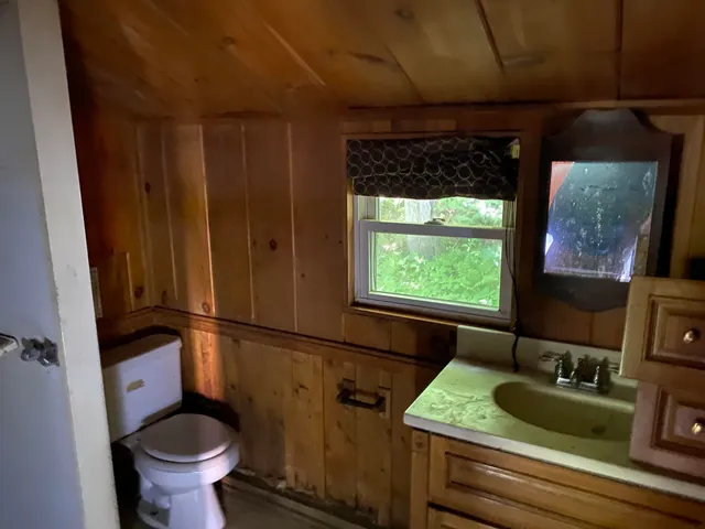 $199,000 | 8769 Highway 14, Brookfield, VT 05036