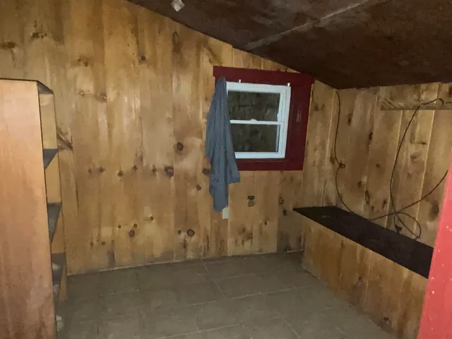 $199,000 | 8769 Highway 14, Brookfield, VT 05036