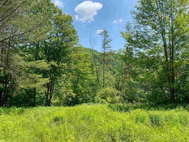 $199,000 | 8769 Highway 14, Brookfield, VT 05036