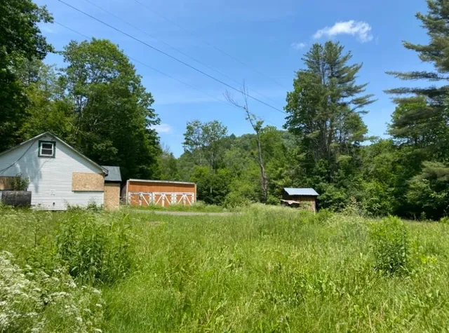 $199,000 | 8769 Highway 14, Brookfield, VT 05036