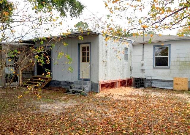 408 Gibbs Road Pensacola, FL 32507 - Photo 1 of 24
