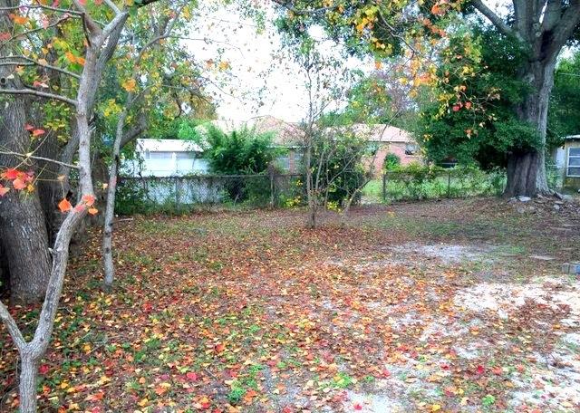408 Gibbs Road Pensacola, FL 32507 - Photo 3 of 24