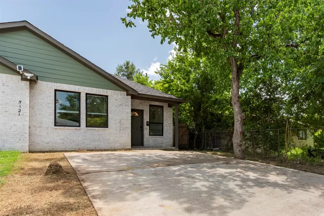 $1,500 | 5121 Southwind Street, Unit B, Houston, TX 77033