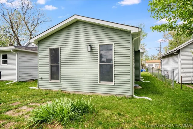 $150,000 | 2550 Broadway Street, New Albany, IN 47150