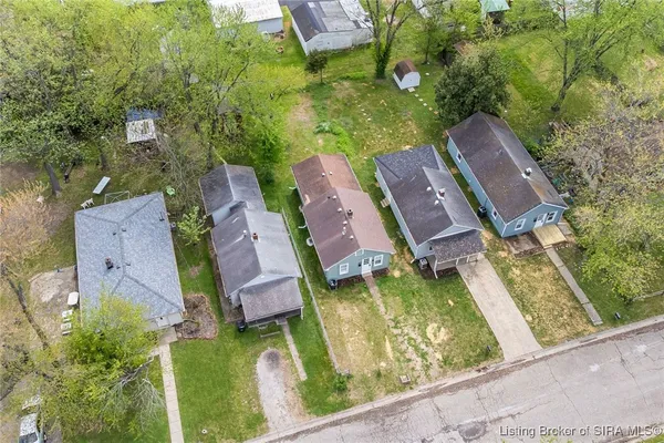 $150,000 | 2550 Broadway Street, New Albany, IN 47150