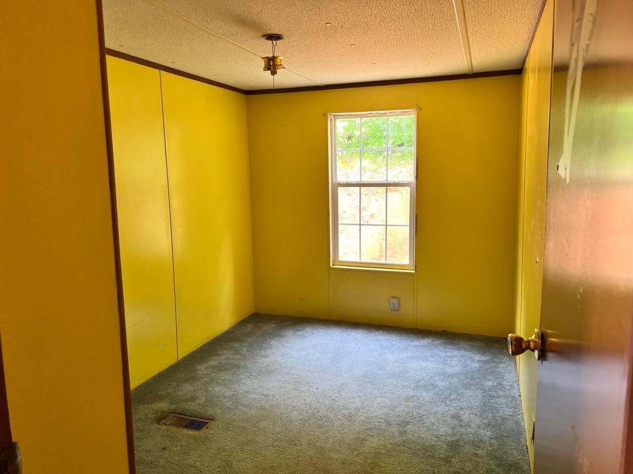 553 Wahoo Valley Road Kingsport, TN 37663 - Photo 11 of 14 286555615_1088215538775822_3285826893589